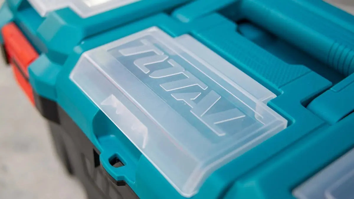 Caja Organizadora Porta Herramienta 17 PuLG Total Tpbx0171 Color Turquesa